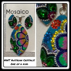 NWT Mosaico Austrian Crystal pendant necklace & earrings 💕💕 new line! 💕💕
